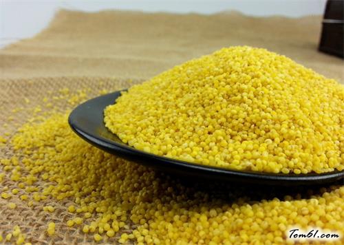 小米的营养价值及功效作用图片1