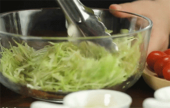 【蒜香烤五花肉】搅拌