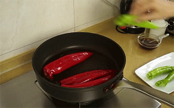 【糖醋辣椒】煎辣椒