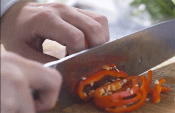 【川香辣鸡柳】切红椒