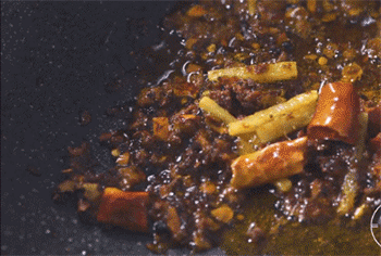 【川香辣鸡柳】炒鸡柳