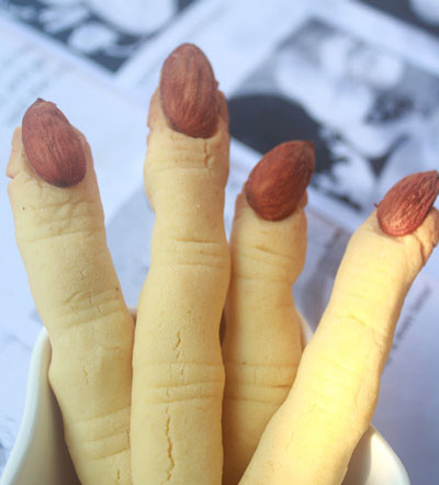 恐怖女巫手指饼干的做法，让你心跳加速的重