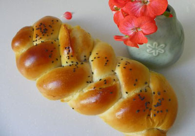 椰蓉辫子面包的做法，图解怎么做辫子面包