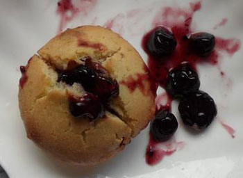 蔓越莓果酱蛋糕的做法，清爽不腻的重油蛋糕