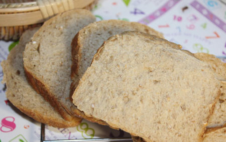 裸麦黑麦土司的做法，吃点粗纤维降血脂