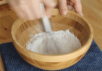 【烤蛋糕】继续搅拌