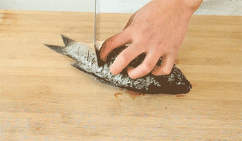 【红烧鲫鱼】划鲫鱼两面