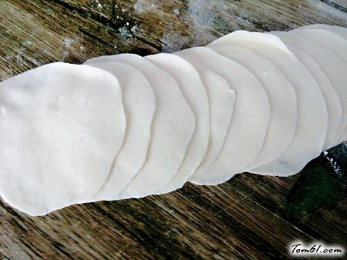 【榆黄菇猪肉饺子】