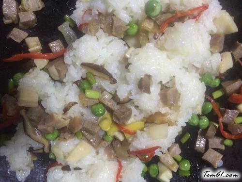 【炒糯米饭】