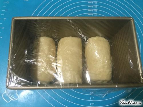 【淡奶油土司（一次发酵法）】