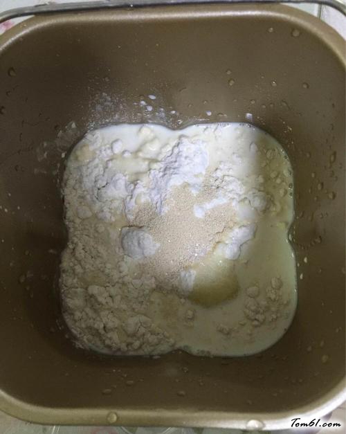 【培根芝士香葱面包】