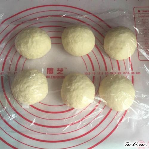 【培根芝士香葱面包】