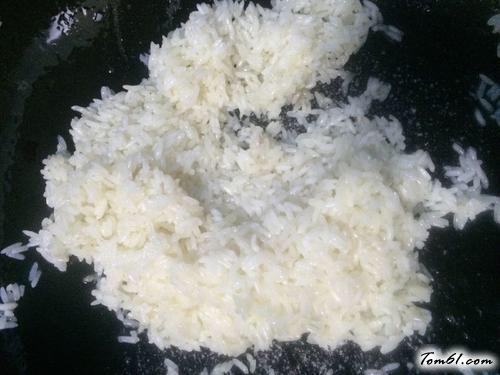 【炒糯米饭】
