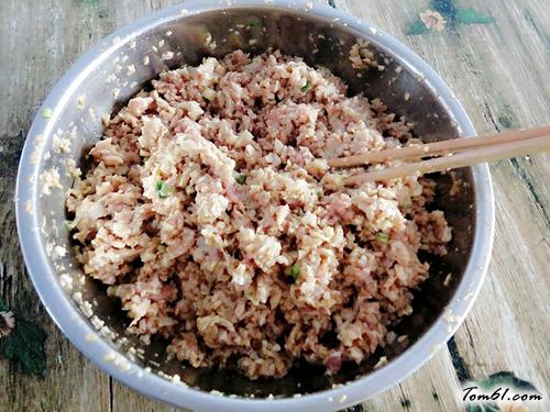 【榆黄菇猪肉饺子】