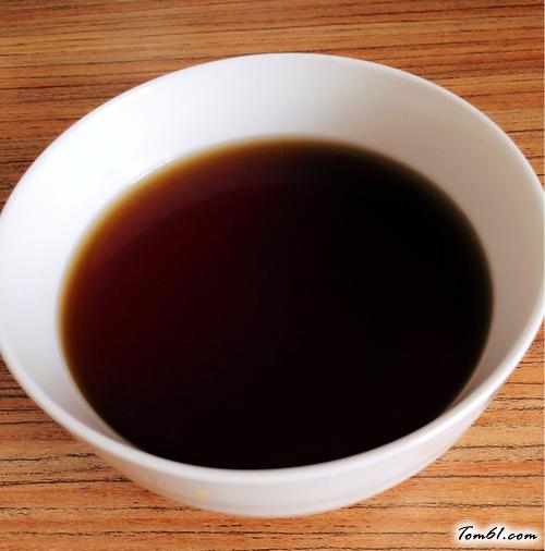 【香葱麻油酱油面】