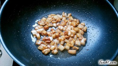 【萝卜肉丁捞面】