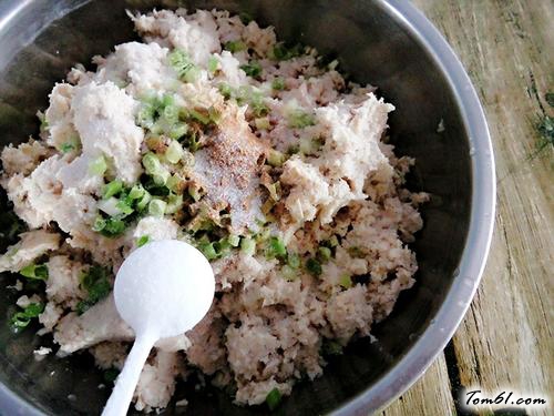 【榆黄菇猪肉饺子】