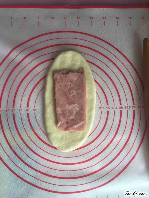 【培根芝士香葱面包】