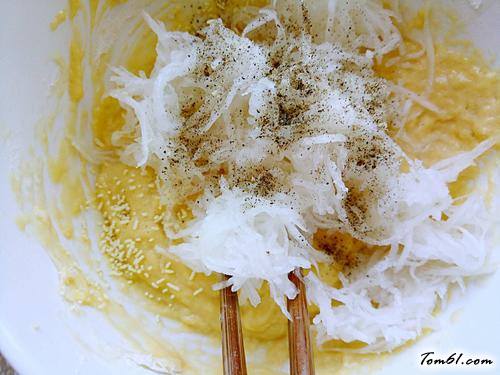 【鸡蛋萝卜丝饼】