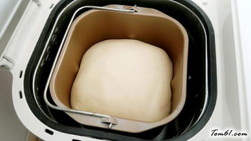 【手撕炼乳面包】