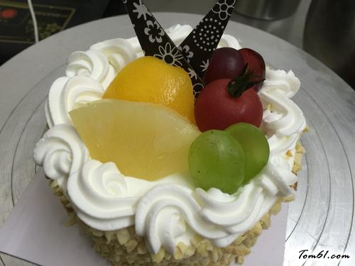 【圣女果蛋糕】