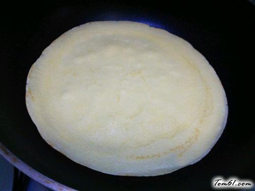 【牛奶鸡蛋玉米面饼】