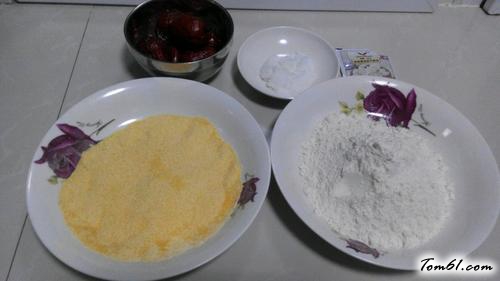 【混合面红枣发糕】