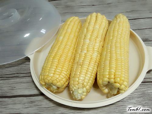 【微波炉煮玉米】