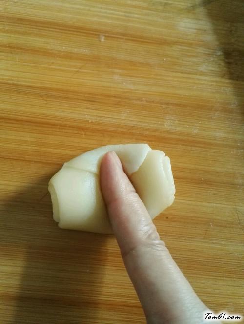 【豆沙开口酥】