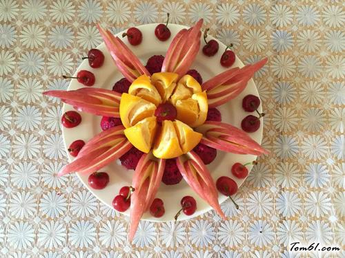 【荷花水果拼盘】