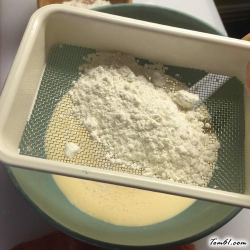 【草莓方层蛋糕】