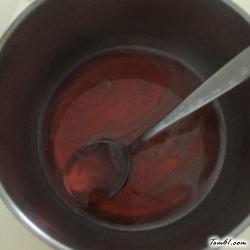 【火龙果酸奶慕斯蛋糕】