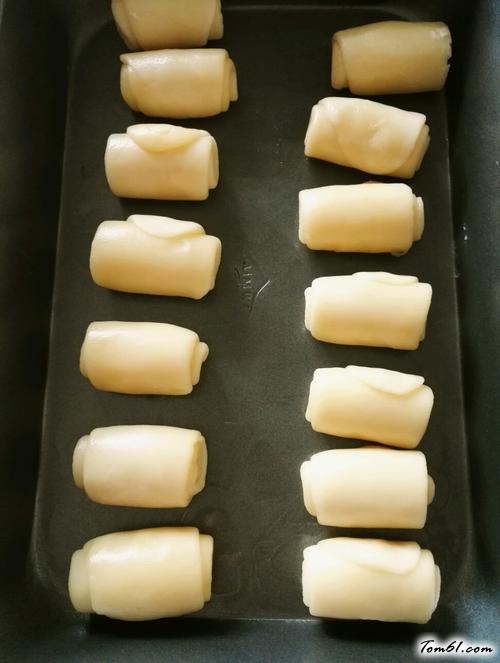 【豆沙开口酥】