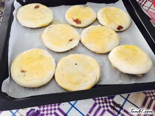 【红豆沙馅酥饼】