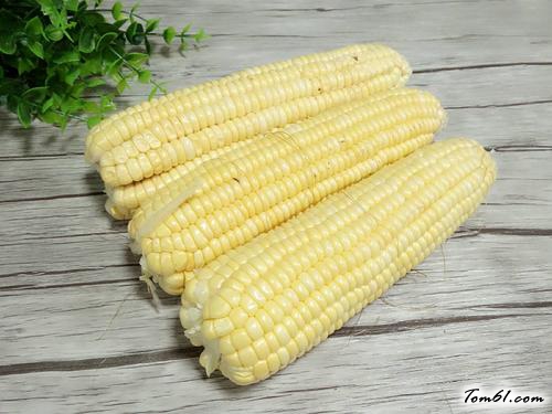 【微波炉煮玉米】