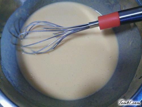 【牛奶鸡蛋玉米面饼】