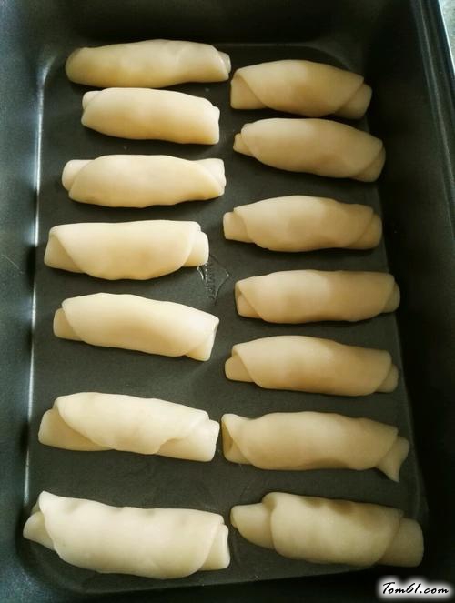 【豆沙开口酥】