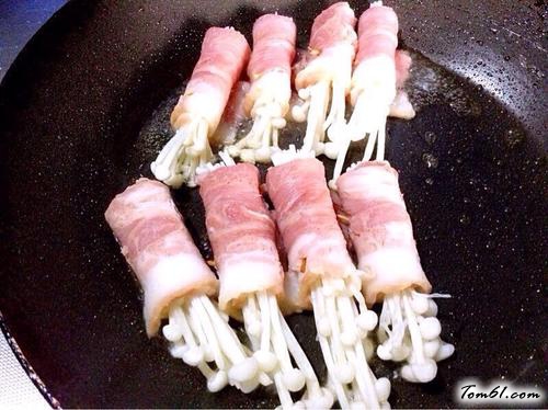 【金针菇培根卷】