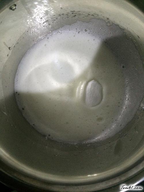 【牛奶红枣蒸蛋糕】