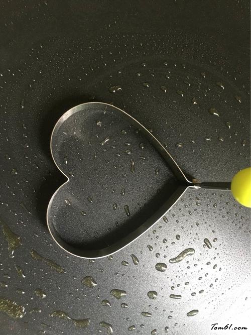 【爱心圣女果煎饼】