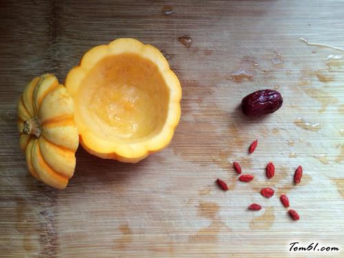 【牛骨南瓜盅】