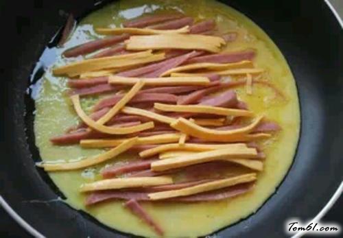 【火腿奶酪鸡蛋卷】