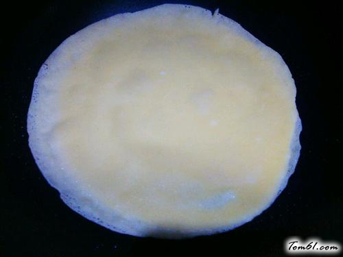 【牛奶鸡蛋玉米面饼】