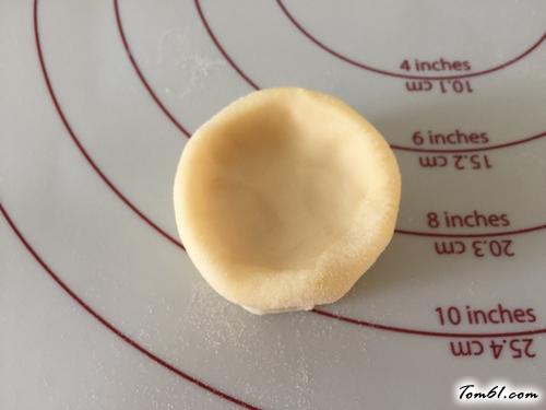 【芝麻白糖小圆饼】