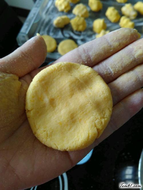 【椰香南瓜饼】