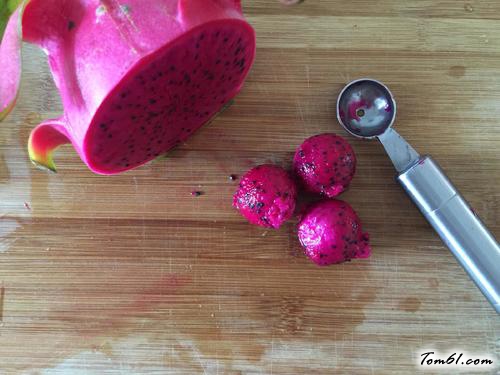 【荷花水果拼盘】