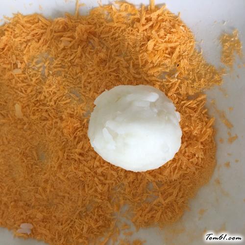 【黄金饭团酥】