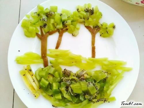 【趣味童话水果拼盘。】