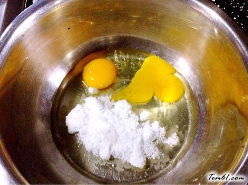 【超简单无水蛋糕】