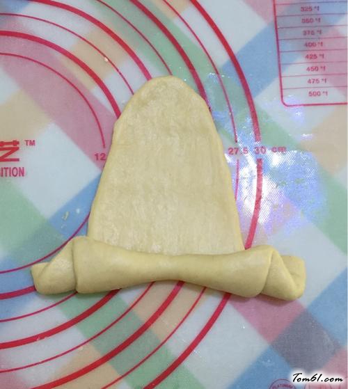 【全麦牛角豆沙餐包】